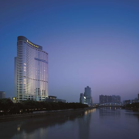 Shangri-La Ningbo - The Three Rivers Intersection Hotel Kültér fotó