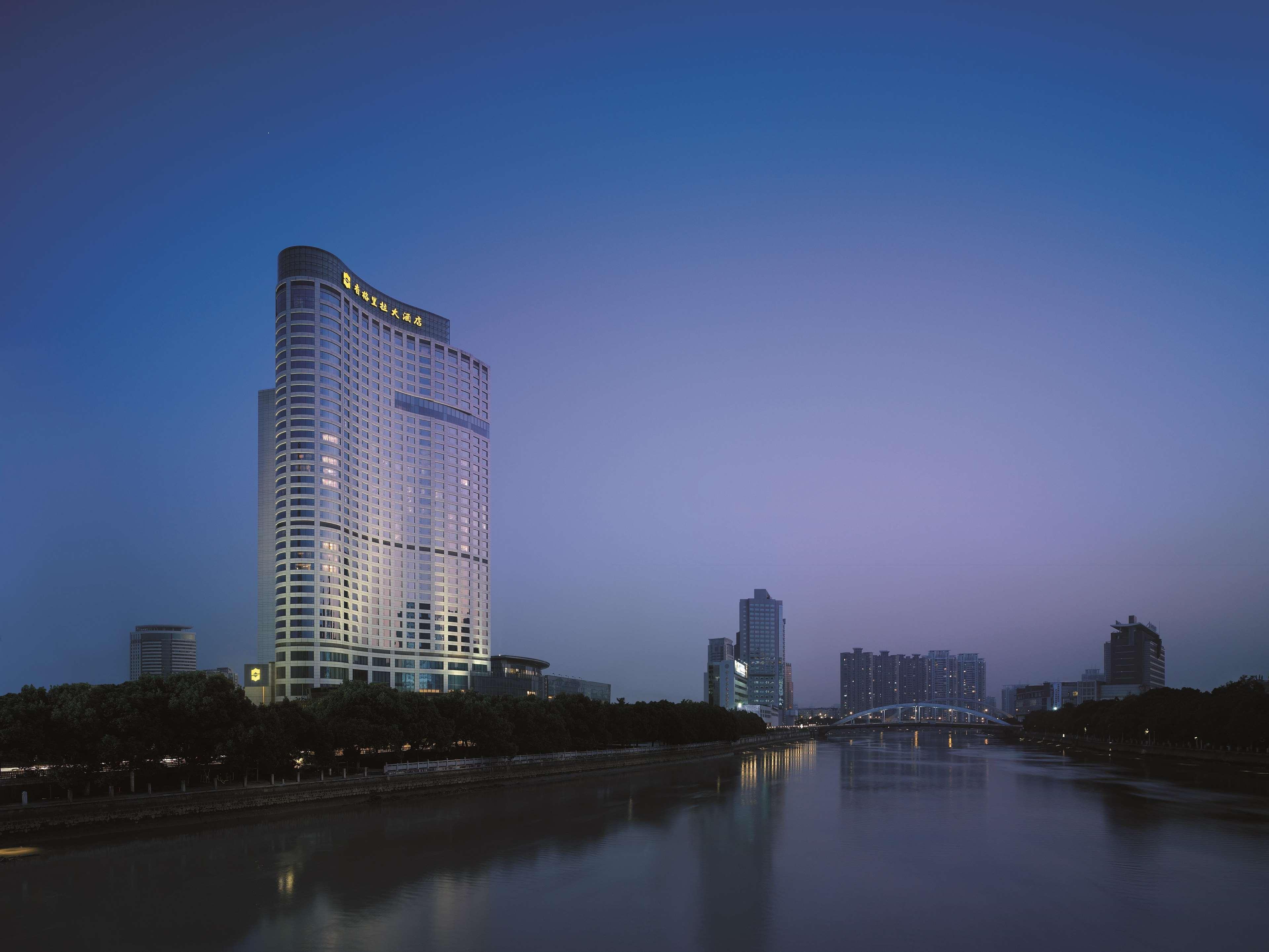 Shangri-La Ningbo - The Three Rivers Intersection Hotel Kültér fotó